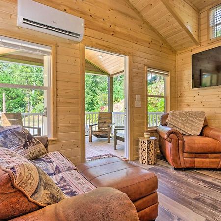 Quaint Mtn Cabin Tiny Living Near Big Adventure Brevard Exterior foto